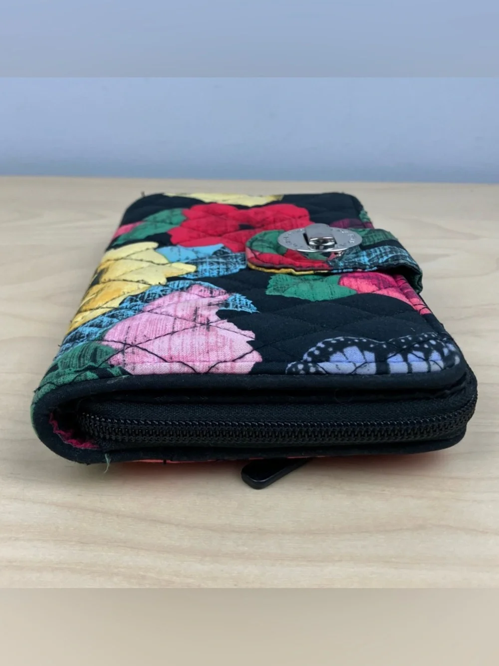 Vera Bradley Havana Rose Turnlock Zip Wallet Black Multicolor Bifold RFID - Picture 9 of 16